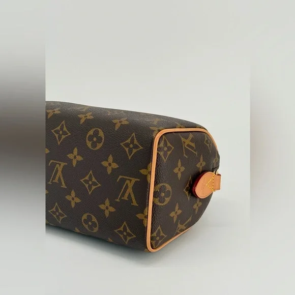 Louis Vuitton Speedy Bandouliere 20 Monogram Canvas Shoulder Bag - Picture 10 of 12